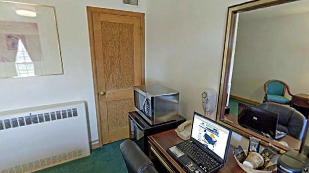 Valued Mayflower Hotel